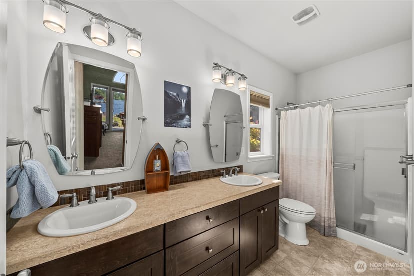 Property photo for 5419 W Tapps Drive E, Lake Tapps photo 29