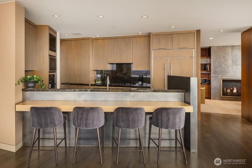 Property photo for 650 Bellevue Way NE #4004, Bellevue photo 6