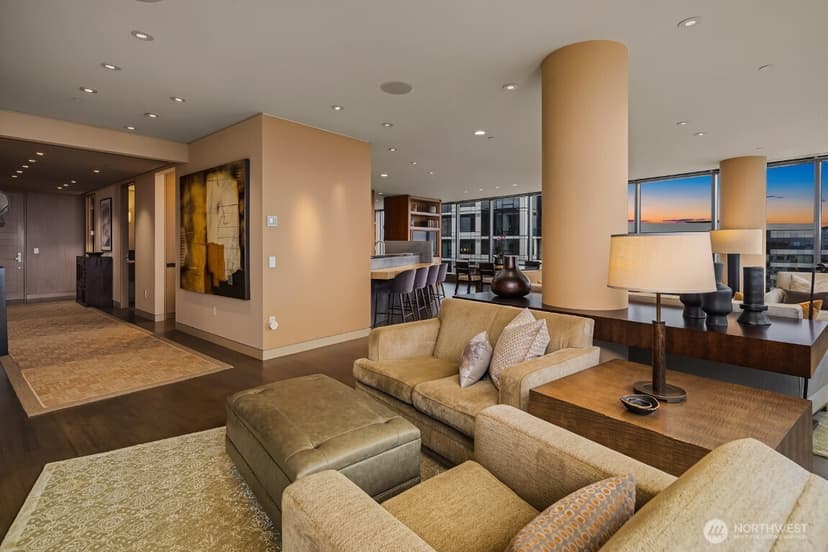 Property photo for 650 Bellevue Way NE #4004, Bellevue photo 12