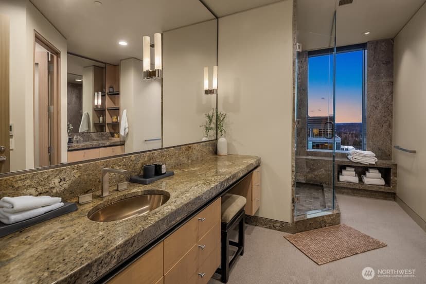 Property photo for 650 Bellevue Way NE #4004, Bellevue photo 28