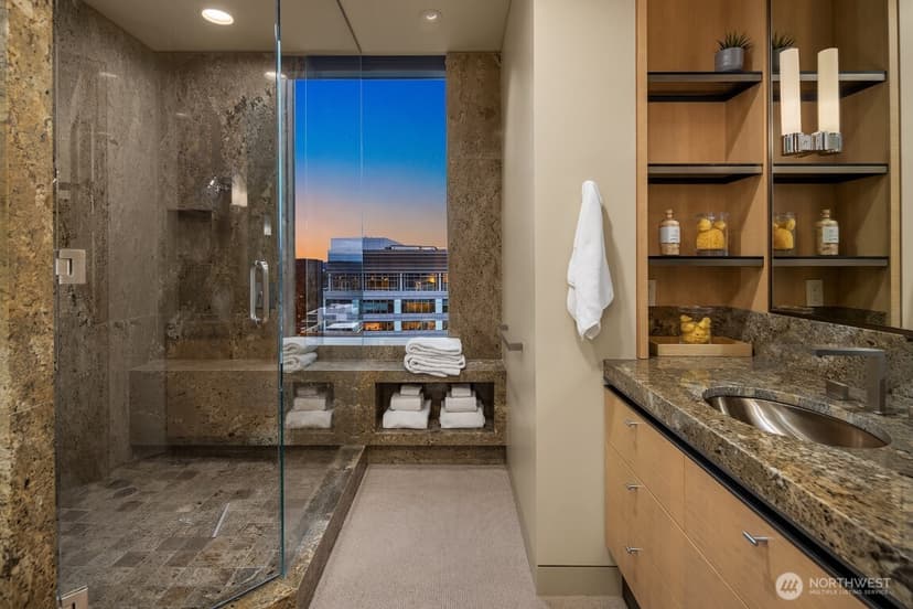 Property photo for 650 Bellevue Way NE #4004, Bellevue photo 29
