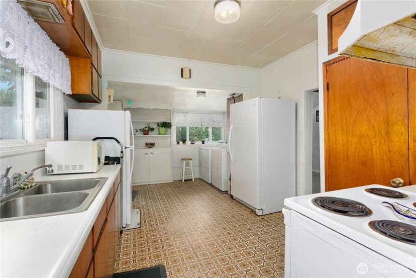 Property photo for 1424 S 45th Street, Tacoma photo 22