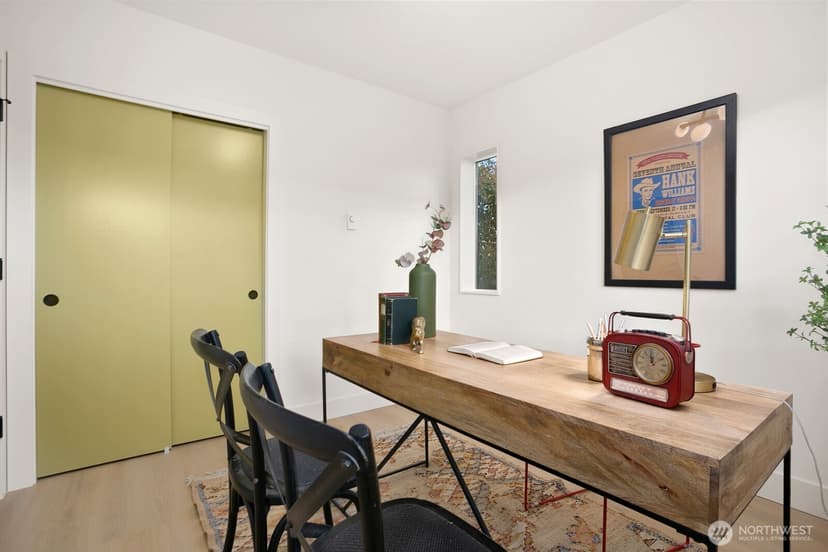 Property photo for 5051 35th Avenue SW, Seattle photo 19