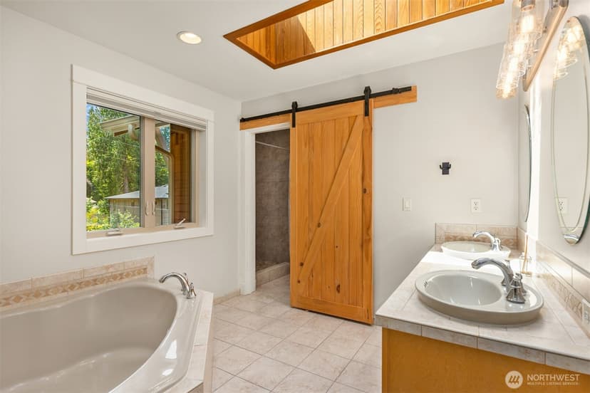 Property photo for 9246 Fletcher Bay Road NE, Bainbridge Island photo 14