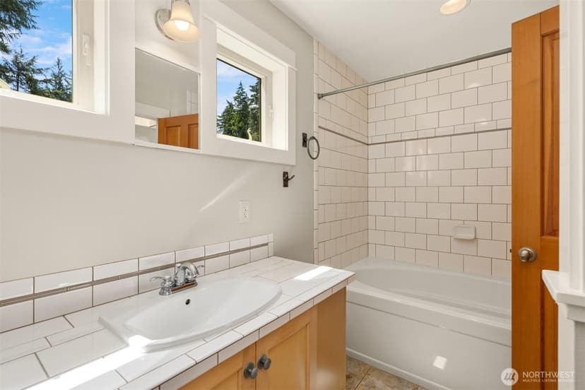 Property photo for 9246 Fletcher Bay Road NE, Bainbridge Island photo 17