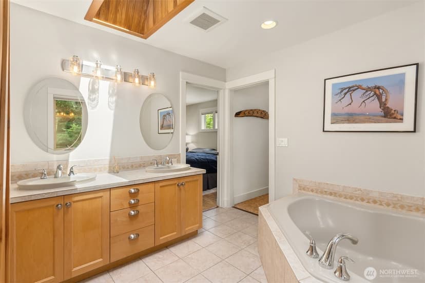 Property photo for 9246 Fletcher Bay Road NE, Bainbridge Island photo 13