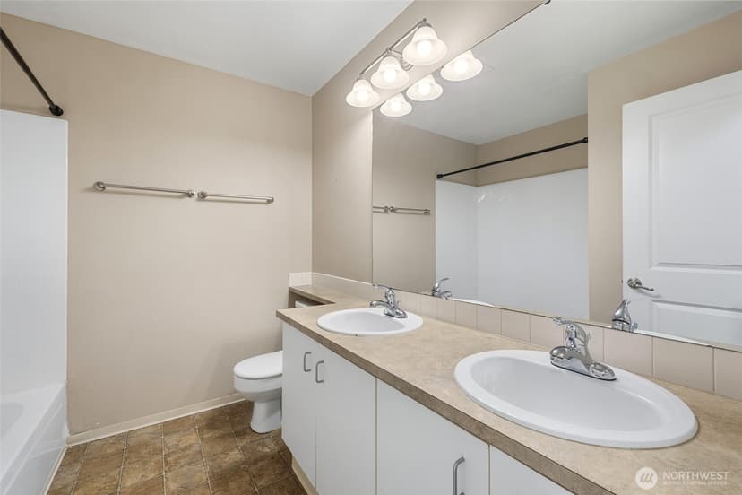 Property photo for 12303 Harbour Pointe Boulevard #EE305, Mukilteo photo 17