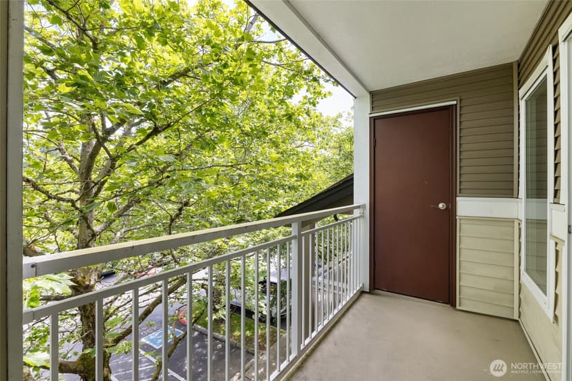 Property photo for 12303 Harbour Pointe Boulevard #EE305, Mukilteo photo 7