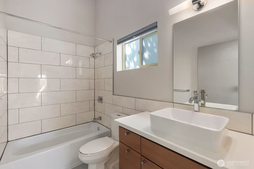 Property photo for 1536 Sturgus Avenue S, Seattle photo 22