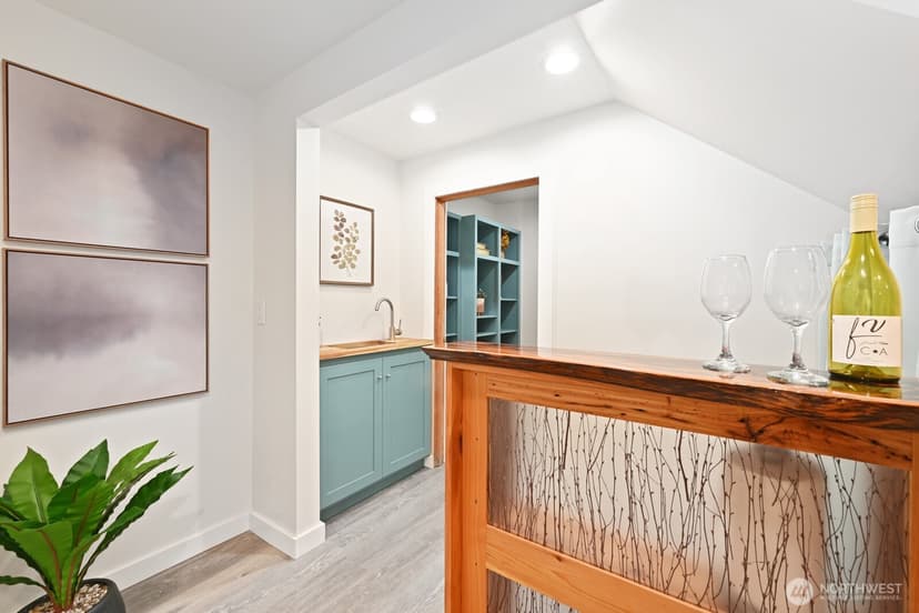 Property photo for 9823 41st Avenue SW, Seattle photo 14