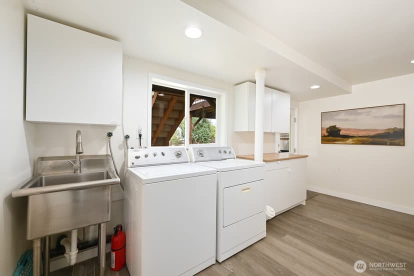 Property photo for 9823 41st Avenue SW, Seattle photo 19