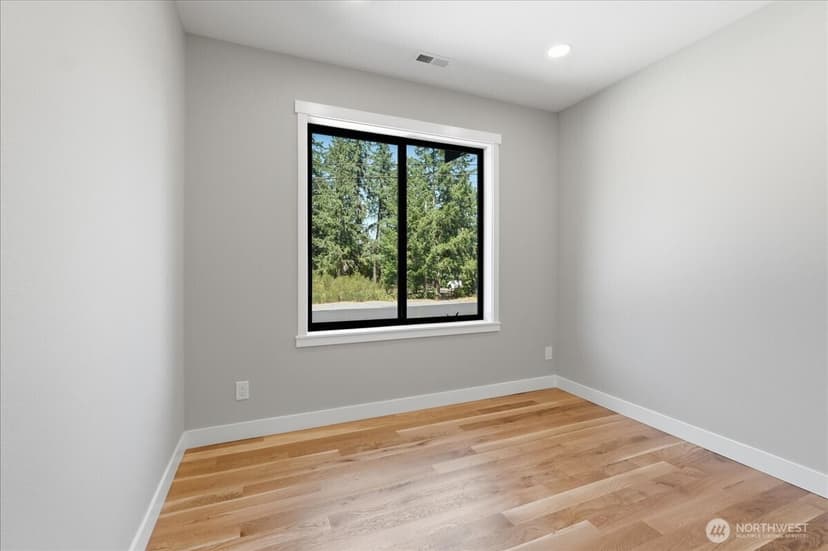 Property photo for 4322 60th Street E, Tacoma photo 14