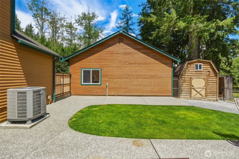 Property photo for 1615 Russell Road, Snohomish photo 30