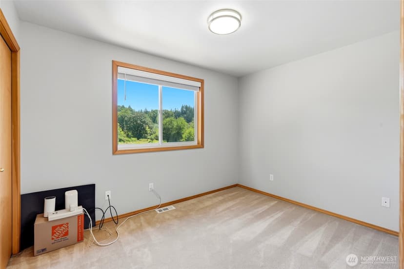 Property photo for 1615 Russell Road, Snohomish photo 26