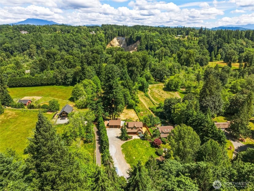 Property photo for 1615 Russell Road, Snohomish photo 36