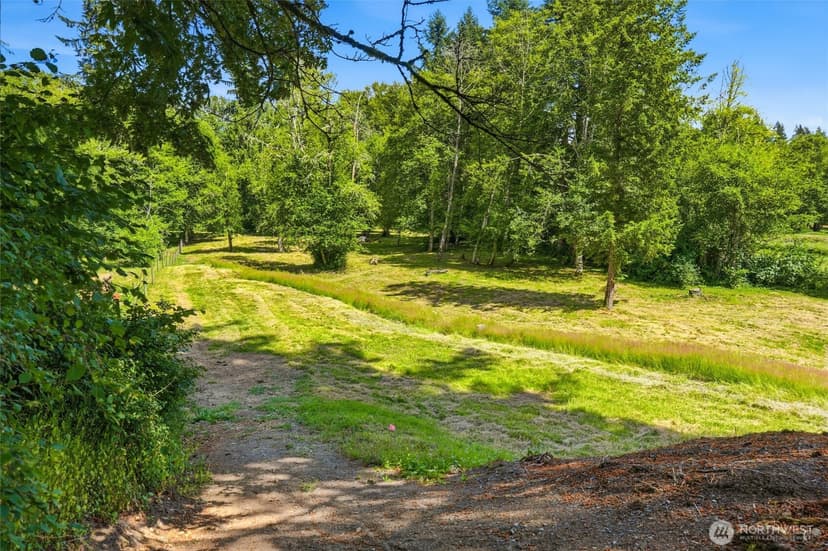 Property photo for 1615 Russell Road, Snohomish photo 35