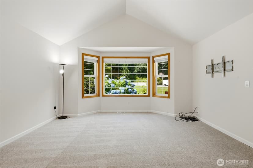 Property photo for 1615 Russell Road, Snohomish photo 10