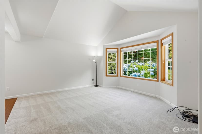Property photo for 1615 Russell Road, Snohomish photo 9