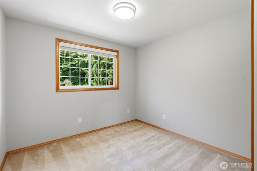 Property photo for 1615 Russell Road, Snohomish photo 25