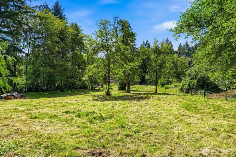 Property photo for 1615 Russell Road, Snohomish photo 34