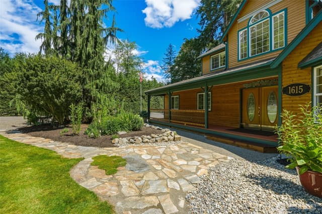 Property photo for 1615 Russell Road, Snohomish photo 5