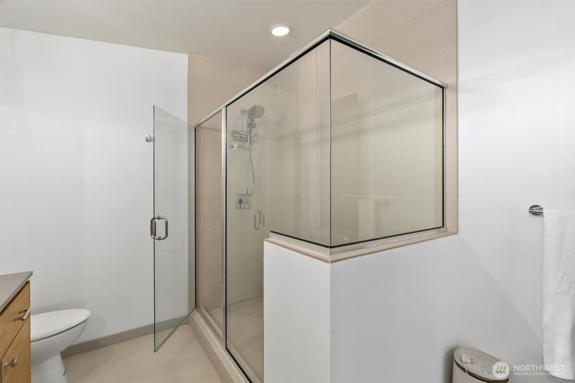 Property photo for 7016 California Avenue SW #E, Seattle photo 24