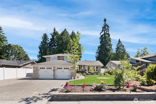 Property photo for 3310 96th Place SE, Everett photo 2