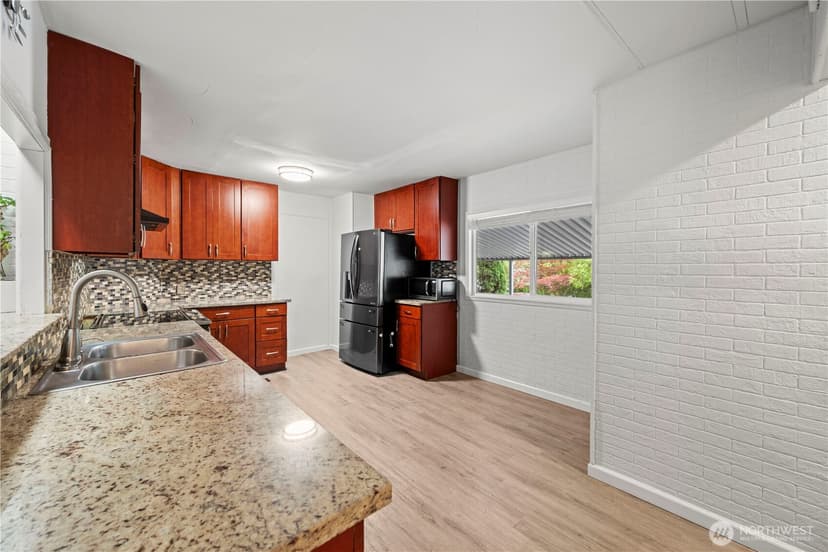 Property photo for 7701 Hardeson Road #100, Everett photo 17