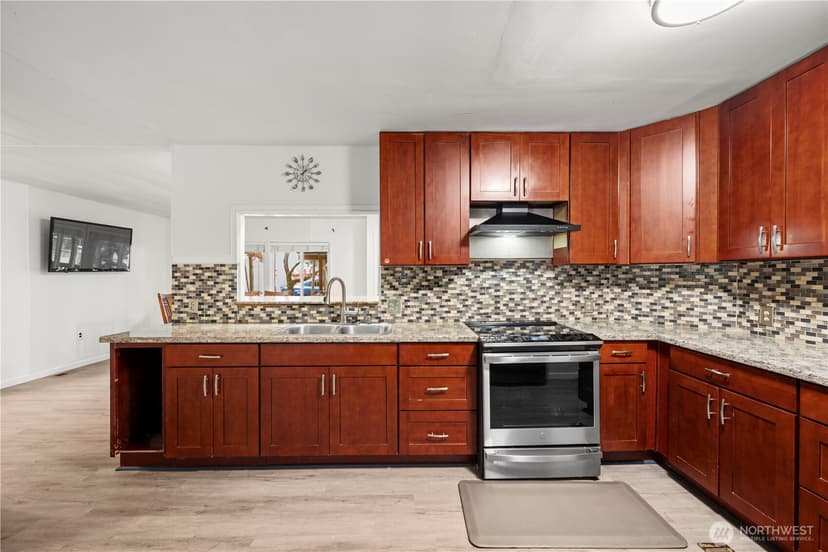 Property photo for 7701 Hardeson Road #100, Everett photo 14