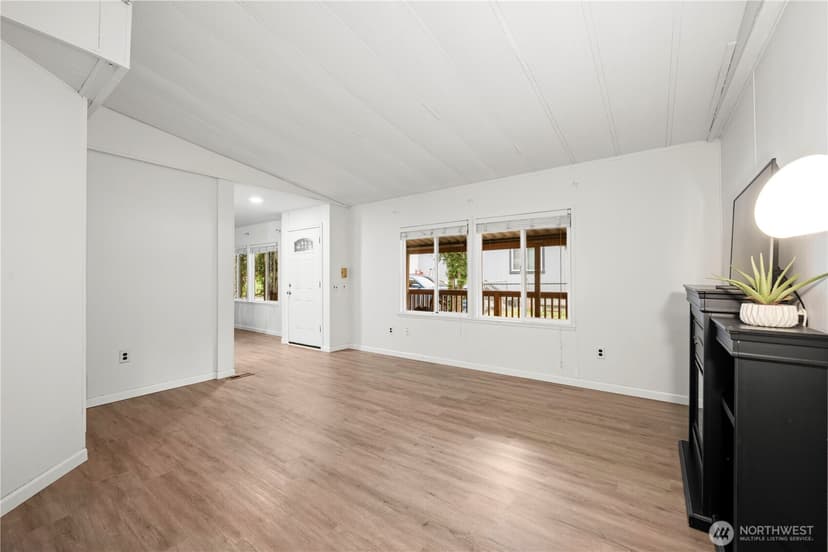 Property photo for 7701 Hardeson Road #100, Everett photo 6