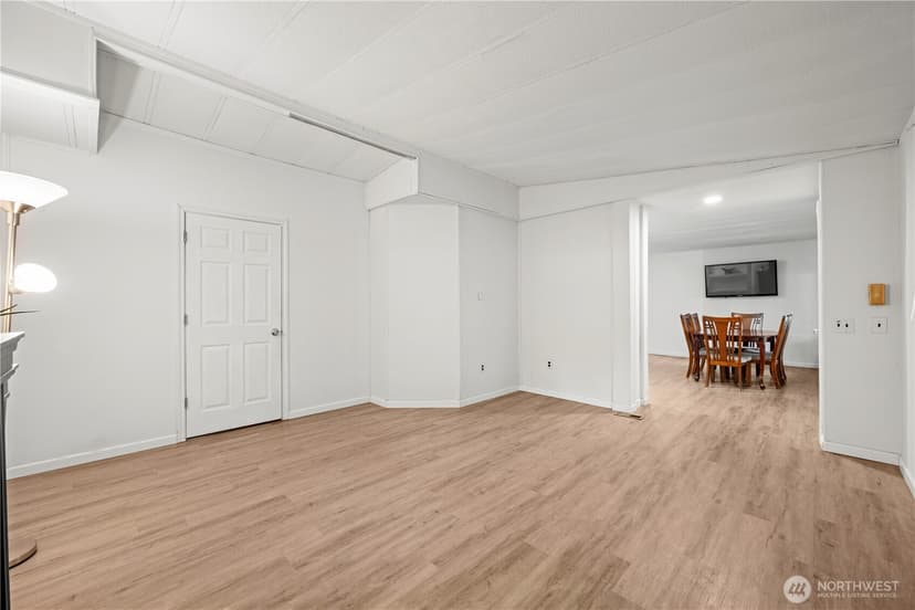 Property photo for 7701 Hardeson Road #100, Everett photo 9