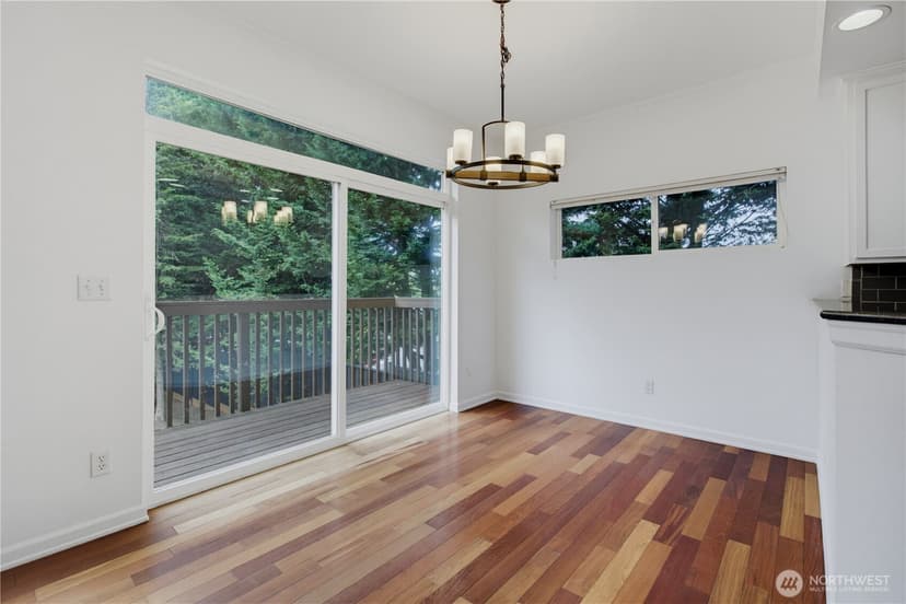 Property photo for 9729 26th Avenue SW #404, Seattle photo 7