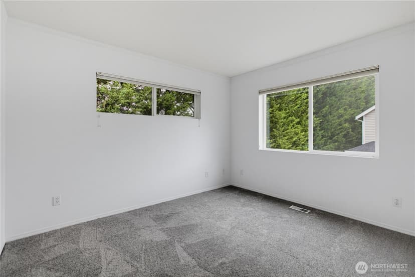 Property photo for 9729 26th Avenue SW #404, Seattle photo 22