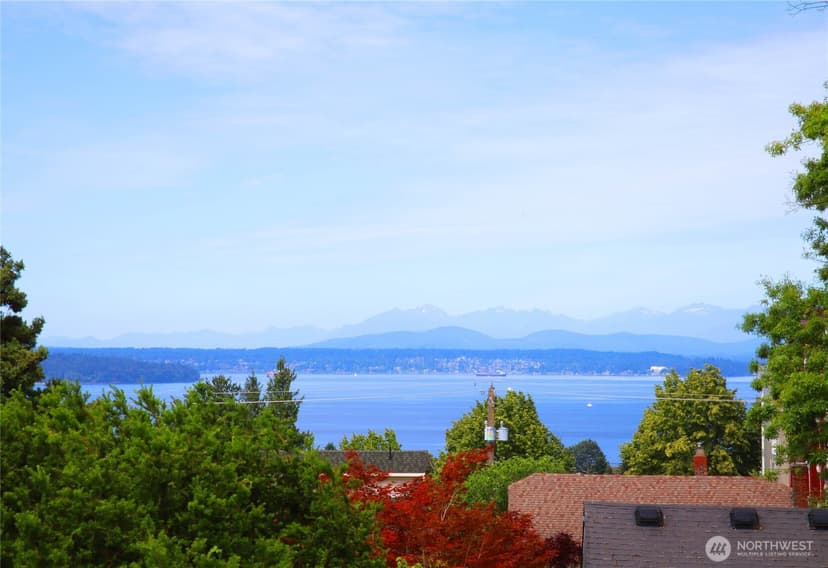 Property photo for 5039 41st Avenue SW #1, Seattle photo 31