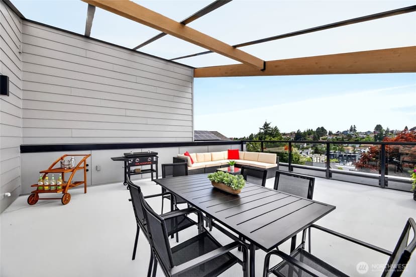 Property photo for 5039 41st Avenue SW #1, Seattle photo 33