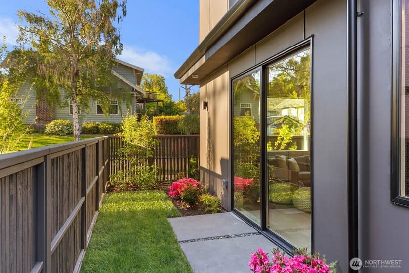 Property photo for 3307 S Hanford Street, Seattle photo 17