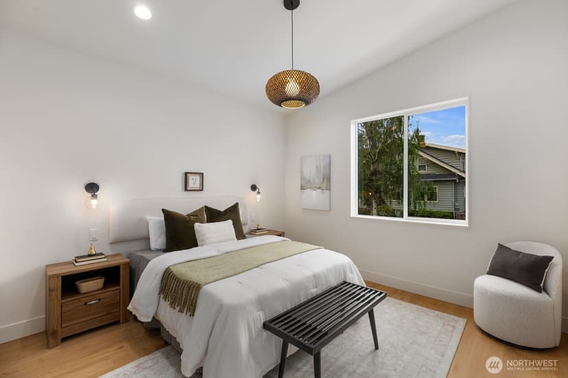 Property photo for 3307 S Hanford Street, Seattle photo 10