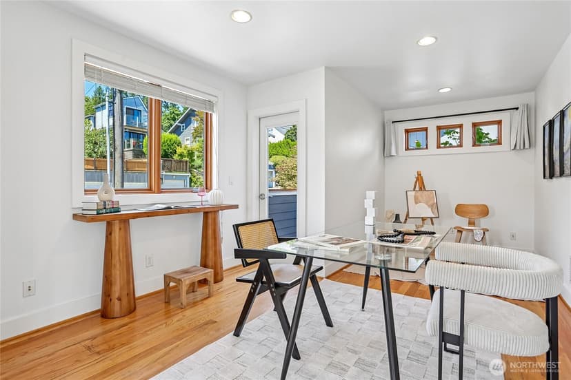 Property photo for 424 35th Avenue S, Seattle photo 18