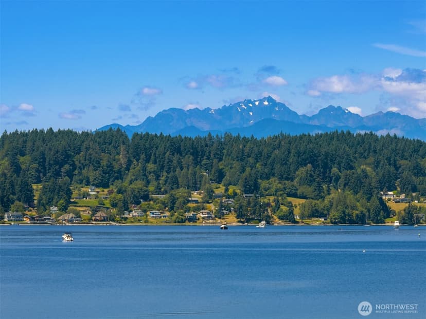 Property photo for 17011 Lemolo Shore Drive NE, Poulsbo photo 6