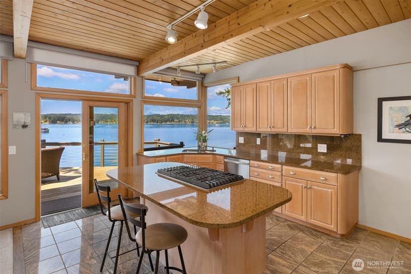 Property photo for 17011 Lemolo Shore Drive NE, Poulsbo photo 15