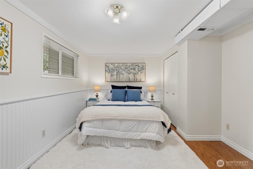 Property photo for 1036 146th Avenue SE, Bellevue photo 30