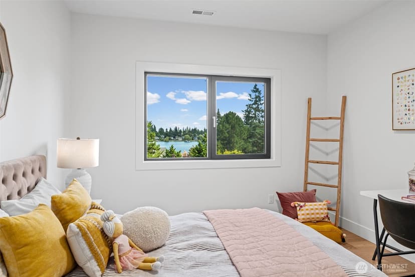 Property photo for 1219 158th Place SW, Lynnwood photo 39