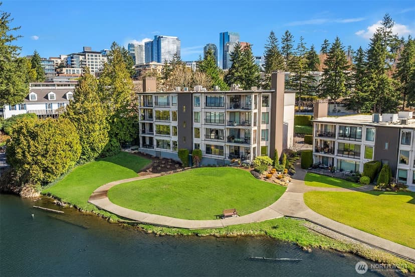 Property photo for 101 101st Avenue SE #301A, Bellevue photo 6