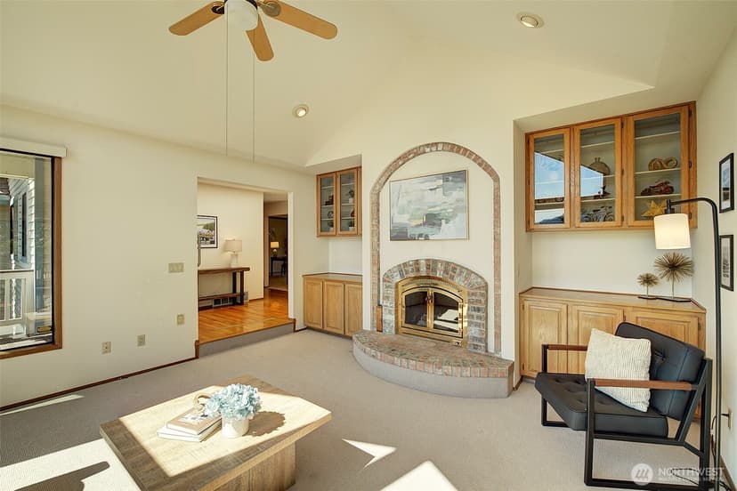 Property photo for 8211 128th Avenue SE, Newcastle photo 6