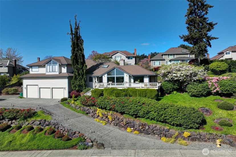 Property photo for 8211 128th Avenue SE, Newcastle