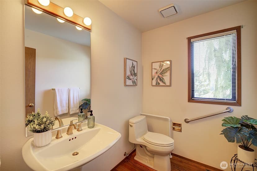 Property photo for 8211 128th Avenue SE, Newcastle photo 30