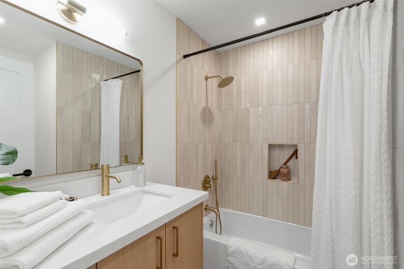 Property photo for 9001 28th Avenue NW, Seattle photo 27