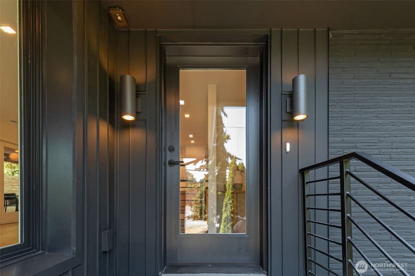 Property photo for 9001 28th Avenue NW, Seattle photo 3