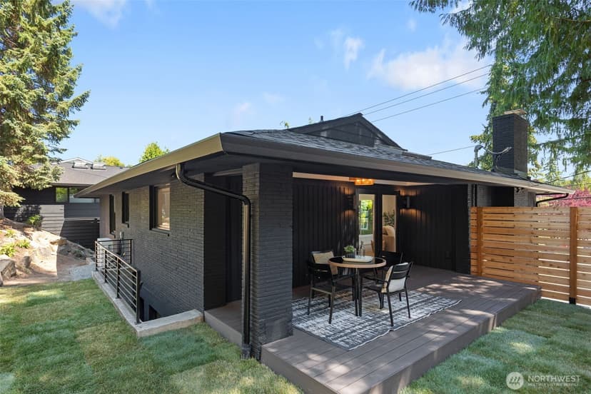 Property photo for 9001 28th Avenue NW, Seattle photo 32