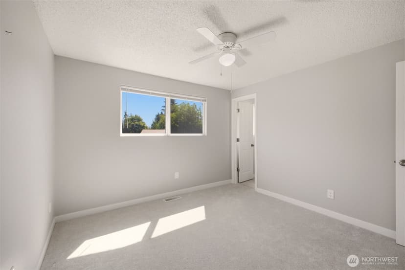 Property photo for 22426 3rd Place W, Bothell photo 15
